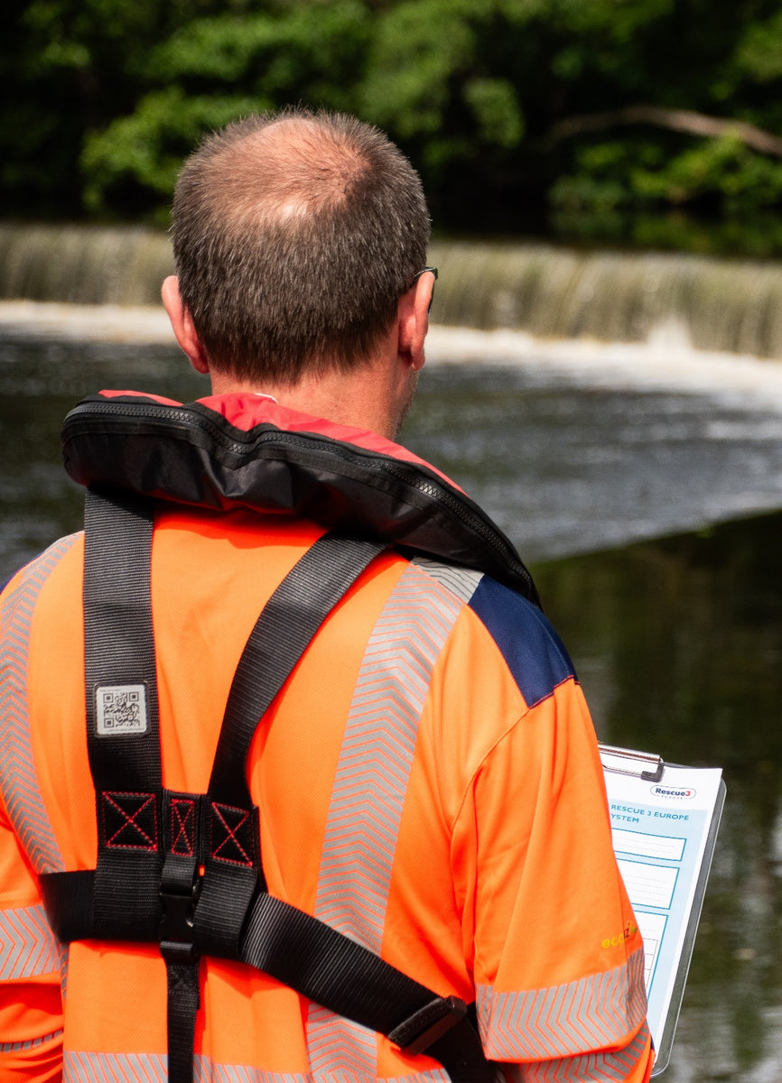 Seasafe Pro Zip 170N Life Jacket – R3 SAR GEAR